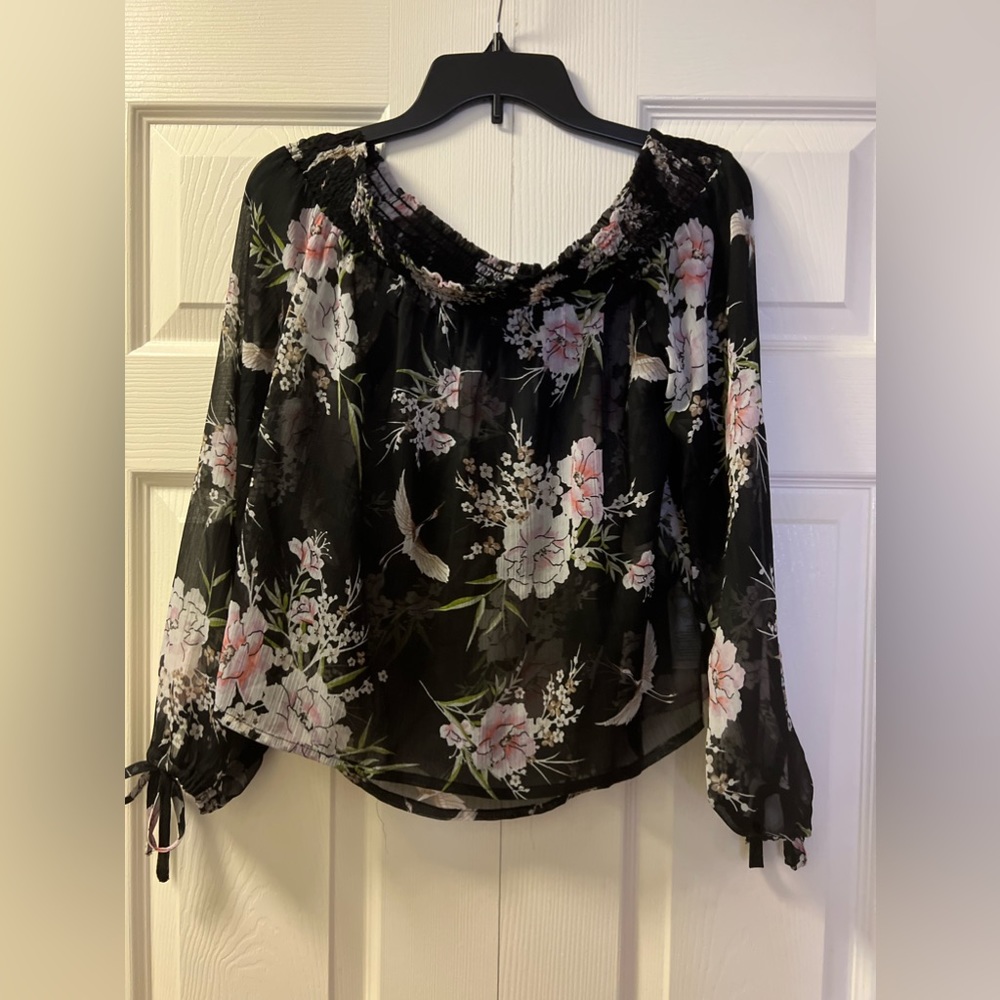 Crop tops are a trendy and versatile addition to any wardrobe.